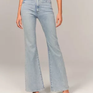 Stretched flared jeans high waist