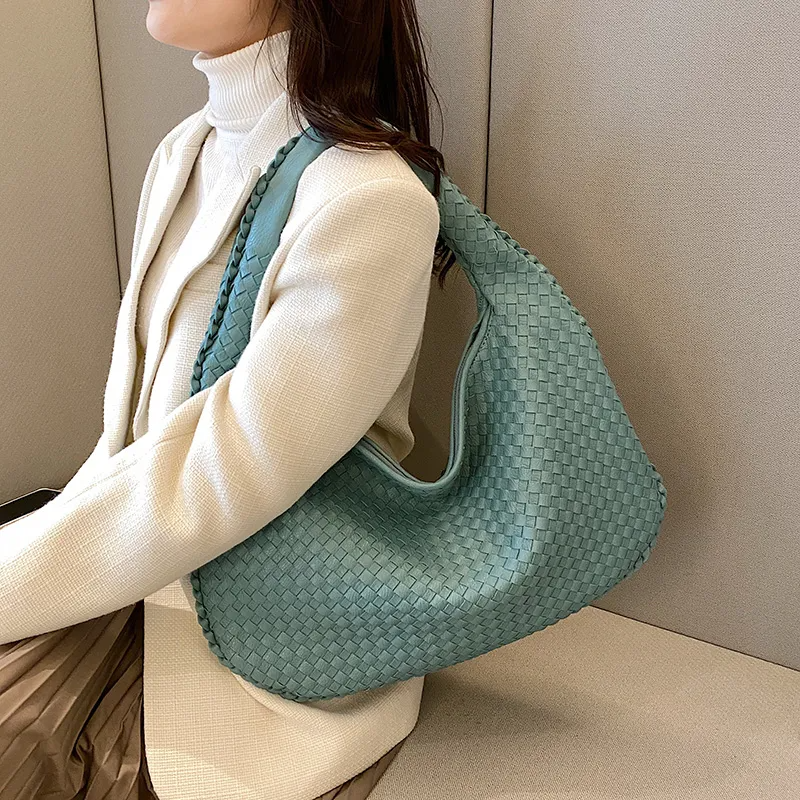 The Seleva Woven Bag