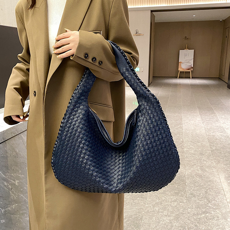 The Seleva Woven Bag