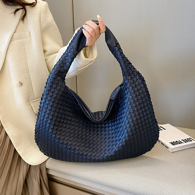 The Seleva Woven Bag