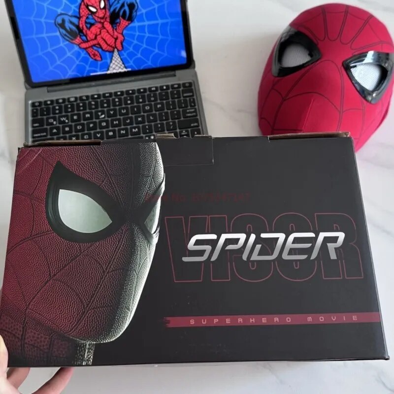 SpideyFace Winking Mask