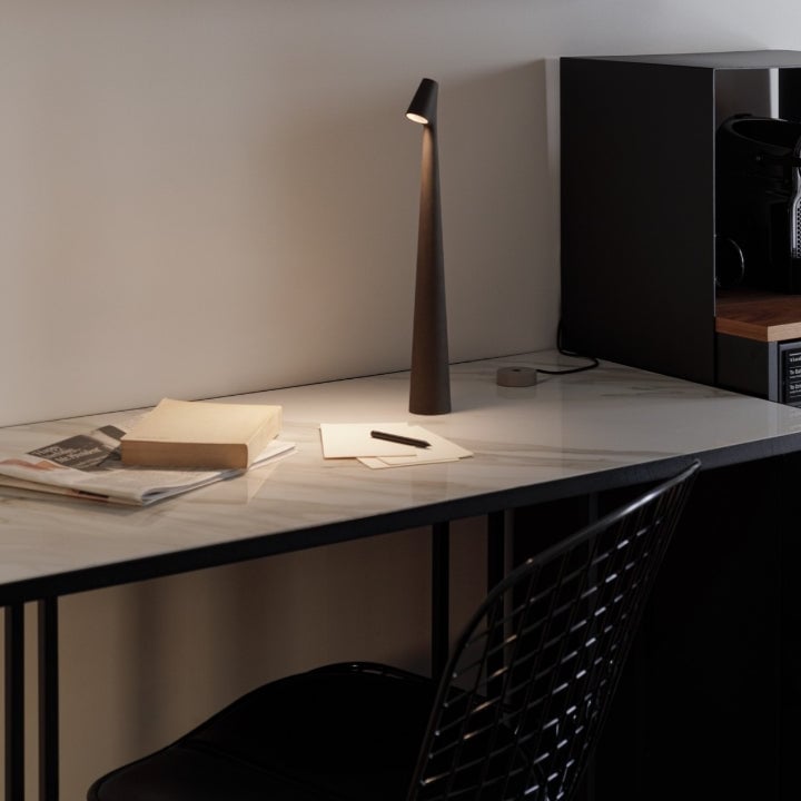 Kalem Sculpting Table Lamp