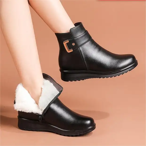 Moostep Genuine Leather Metal Buckle Velvet Boots