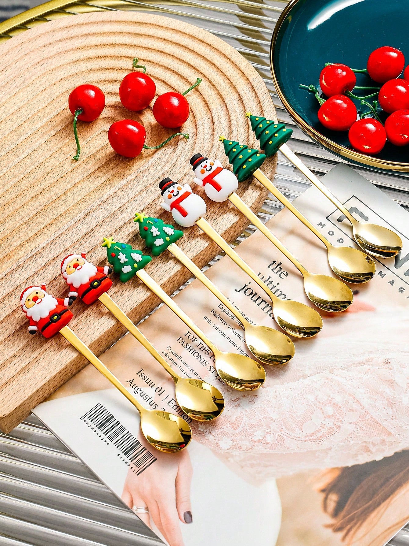 Perfect Christmas Gift Set: Holiday Dessert Utensils Set