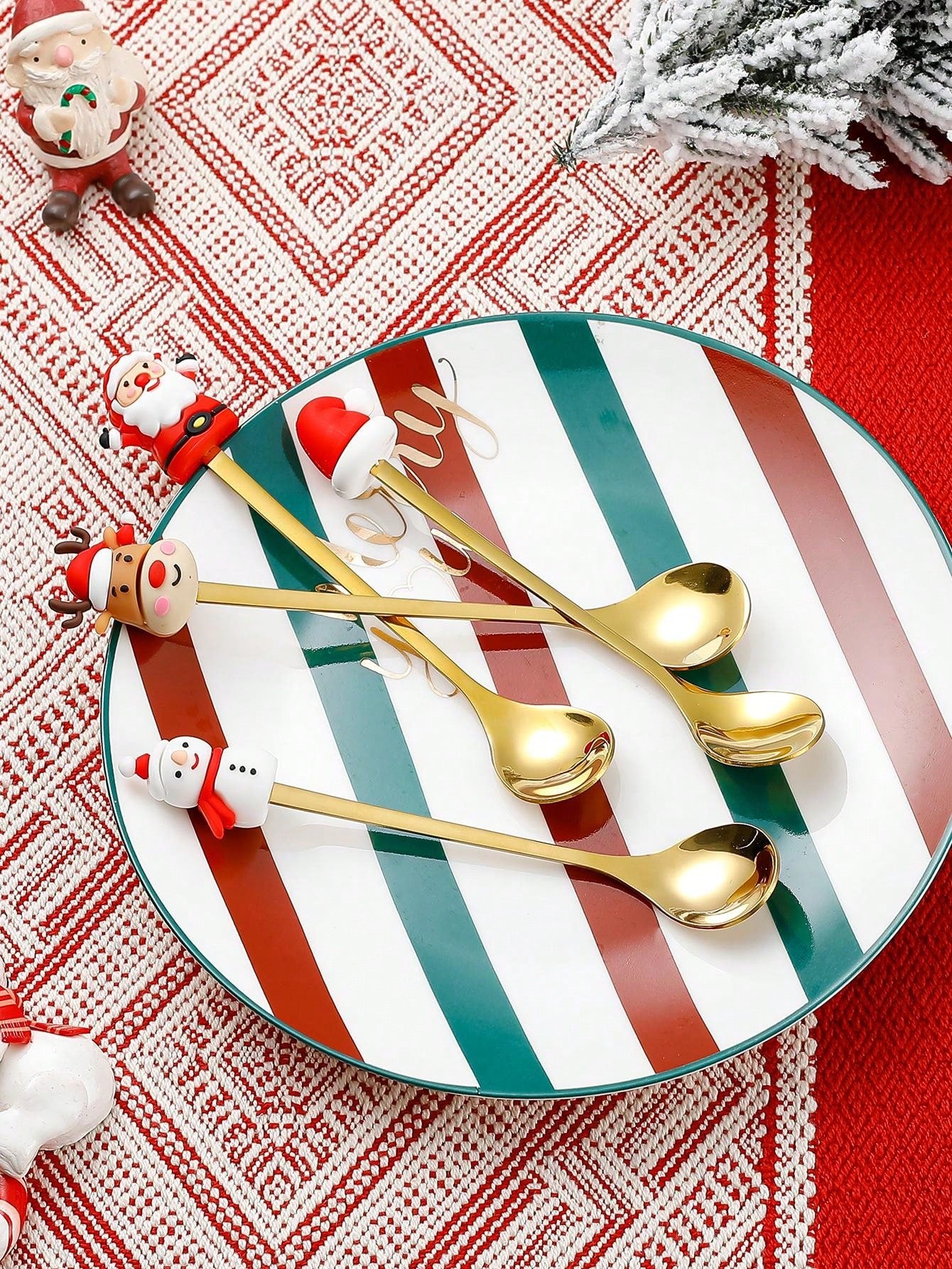 Perfect Christmas Gift Set: Holiday Dessert Utensils Set