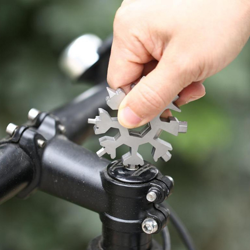 18-in-1 Stainless Steel Snowflakes Multi-Tool