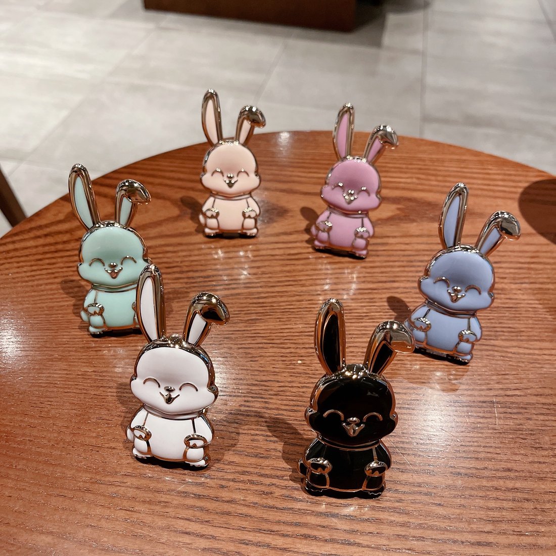 Cartoon Rabbit Mobile Phone Stand