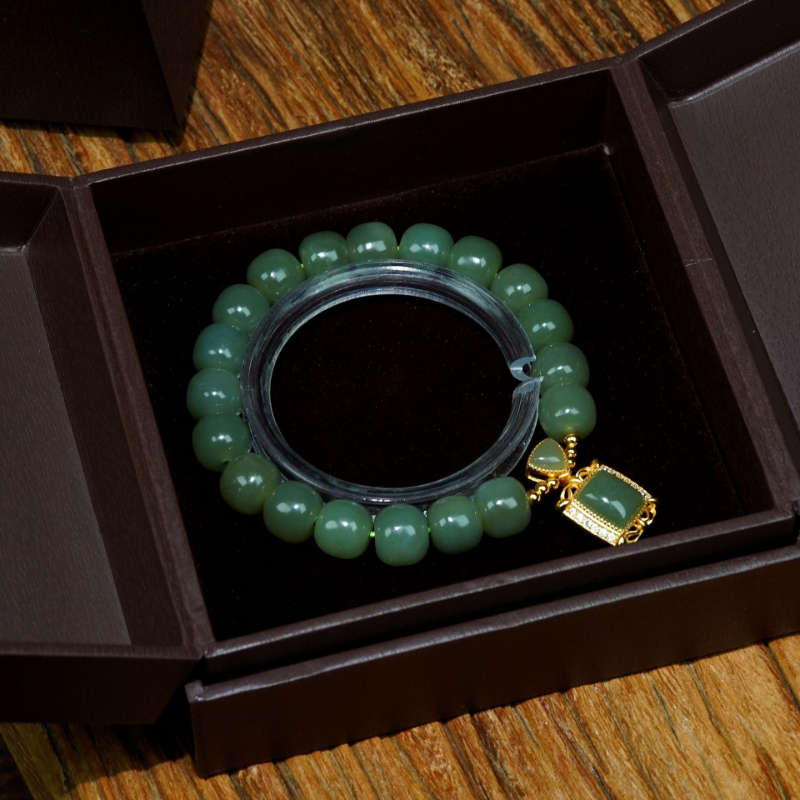 Charm - Confident - Natural Emerald Jade stone bracelet