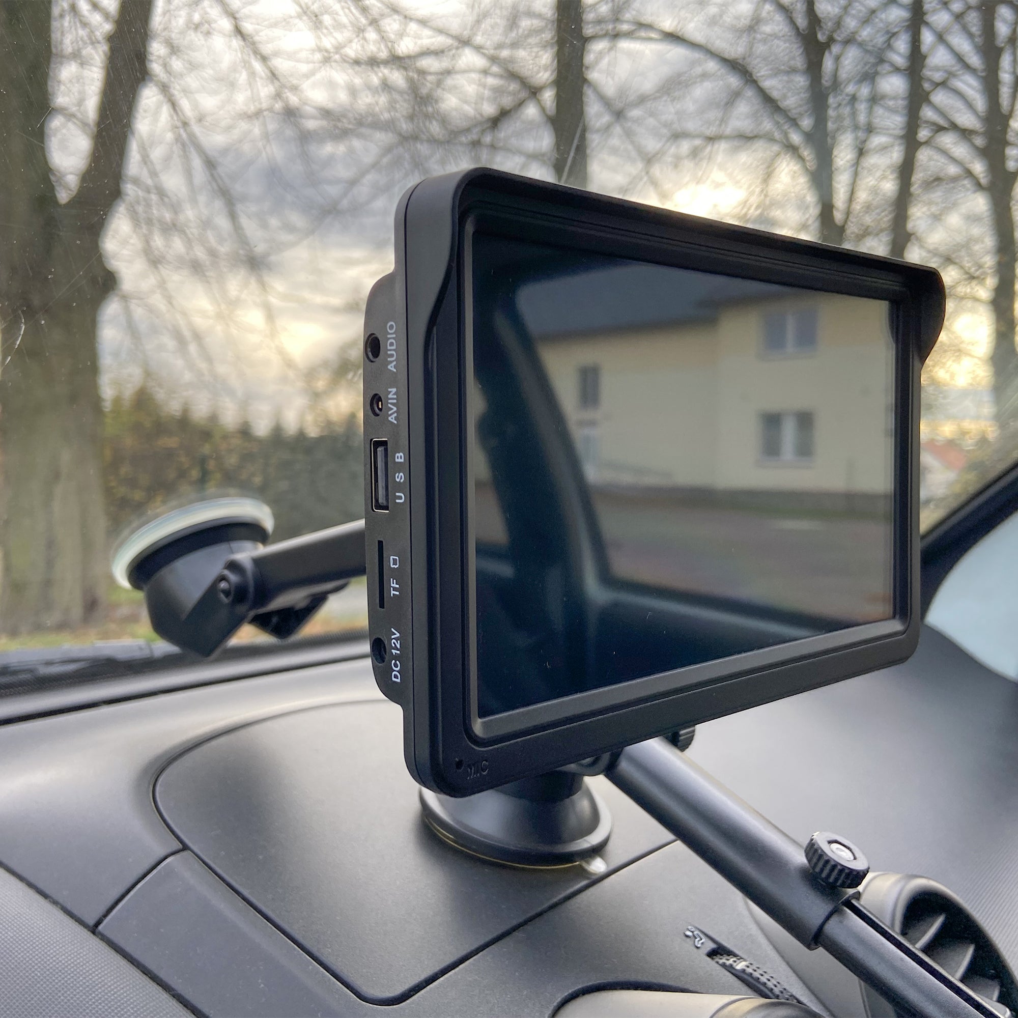 RoadBuddy 7-inch CarPlay display