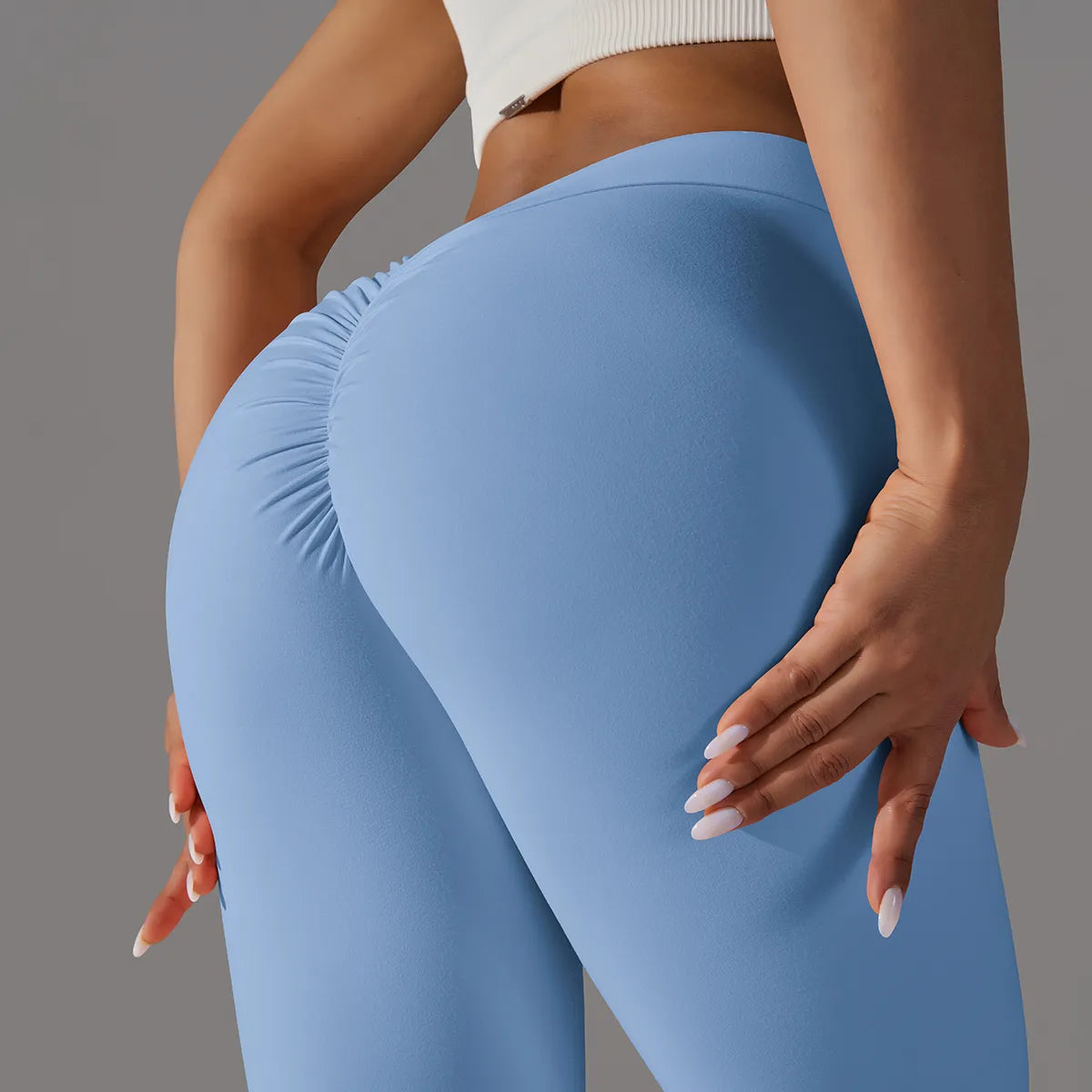 Sculpting V-Back Leggings