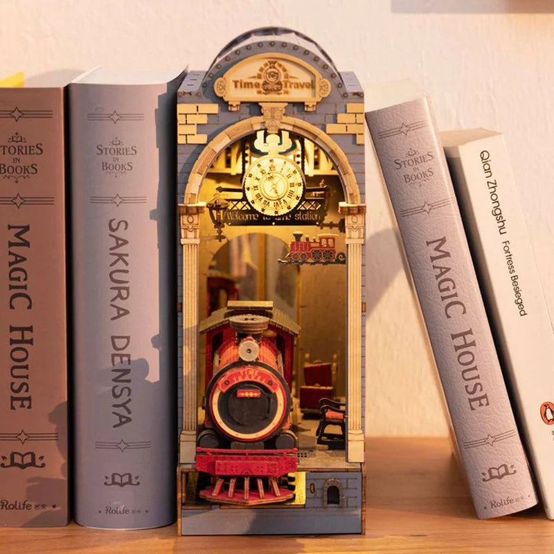 Snugnely 3D Wooden Puzzle: Book Nooks