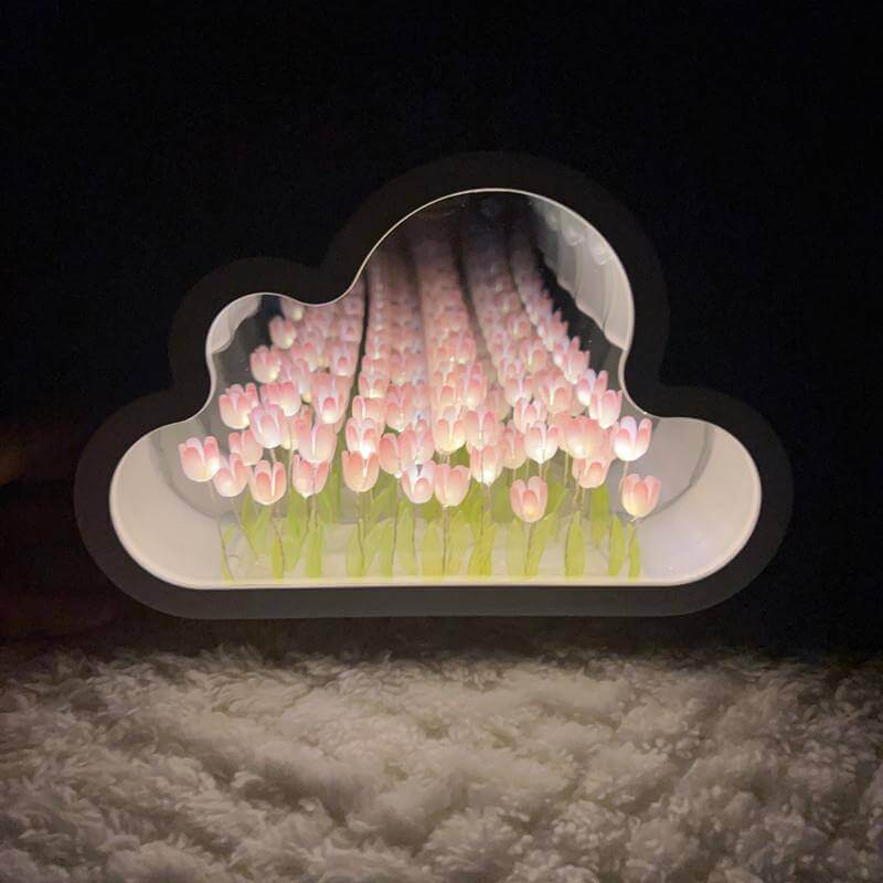 GIMMICKY TULIPS INFINITY MIRROR