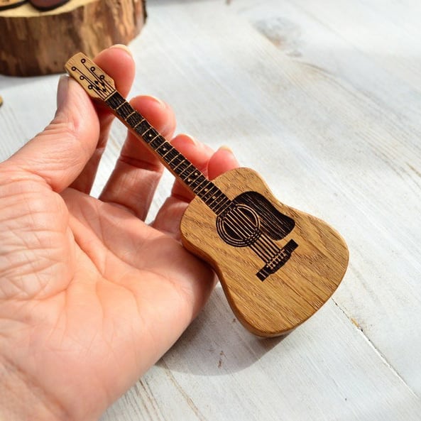 LAST DAY 49% OFF - Wooden Acoustic Guitar Pick Box