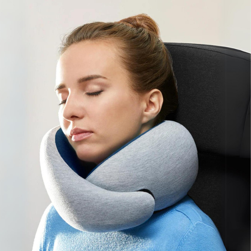 RestErgo Ostrich Pillow: Stillness at 35000 feet