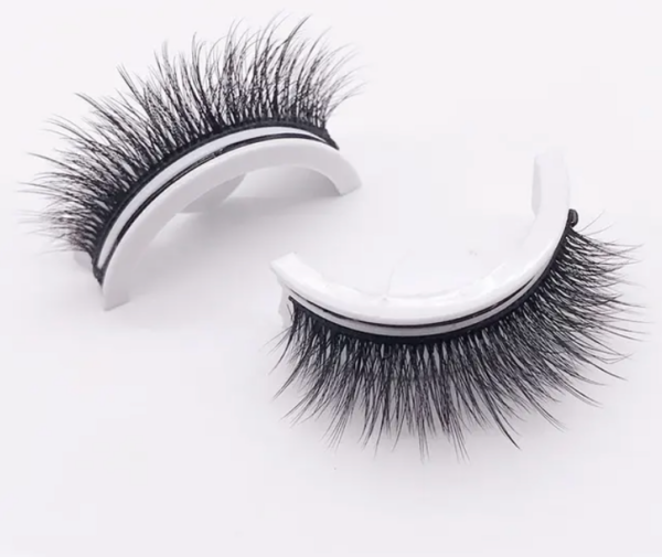 Lash Lock Self Adhesive Eyelashes