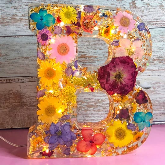 Hot Sale 75% OFF - Holdonpretty Handmade Floral Resin Night Light