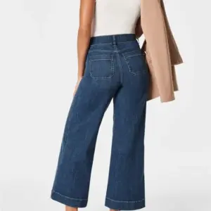 Tummy Control Cropped Wide-Leg Jeans – 2024 Best Selling Jeans