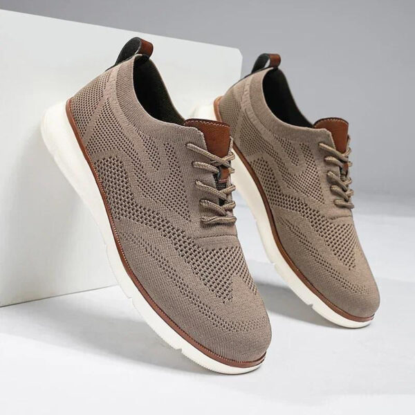 FLYSTRIDE COMFORT DRESS SNEAKER