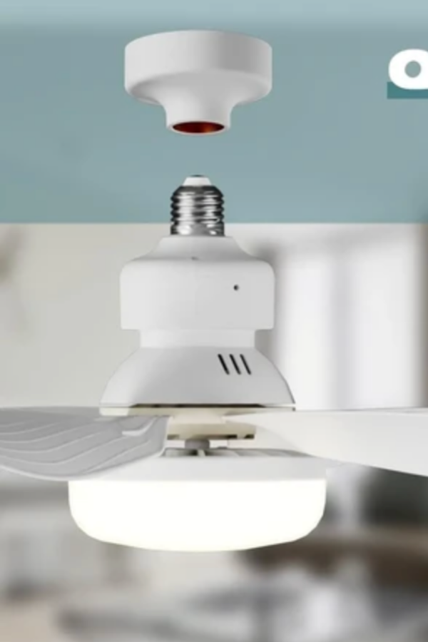 Fun Breeze Pro: Compact Socket Fan Light with Remote