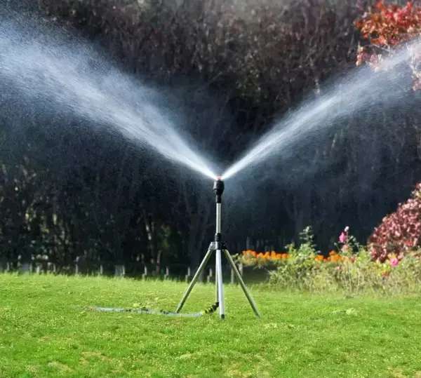 Rotating Tripod Sprinkler