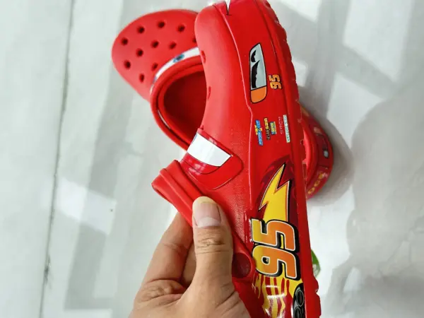 Lightning McQueen Crocs