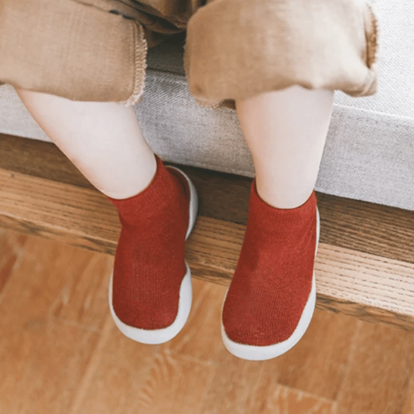 SnuggleSteps - Ergonomic Kid’s Barefoot Sock Shoes