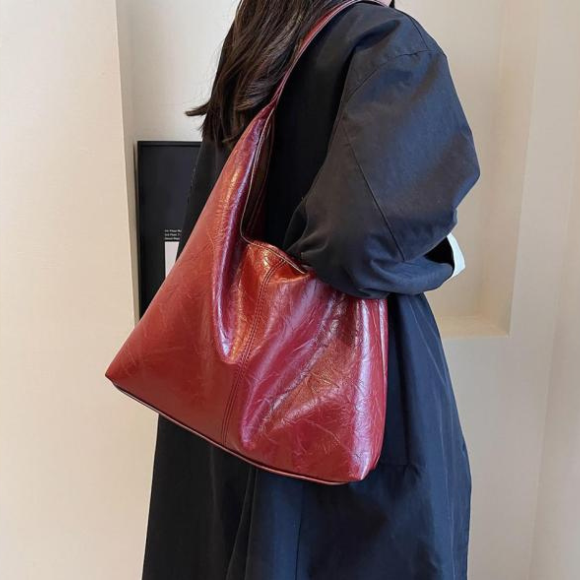 Violette - Distressed Leather Tote