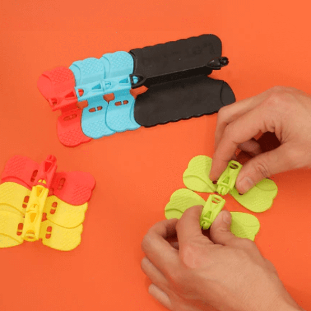 DinoSwift Set – Soar with the Anti-Gravity Dinosaur Car