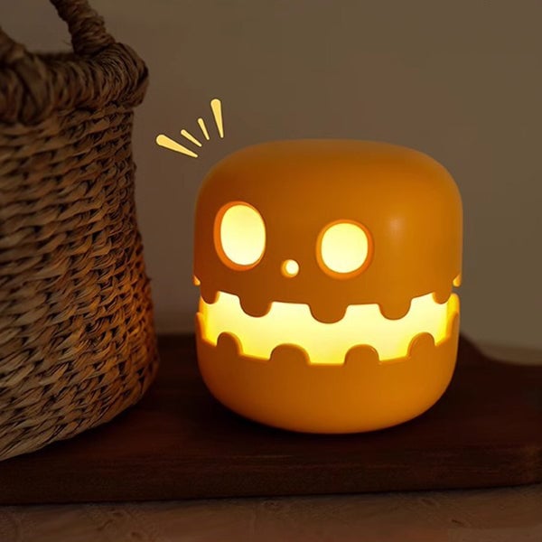 Spooky Pumpkin Night Light - Your Halloween Essential!