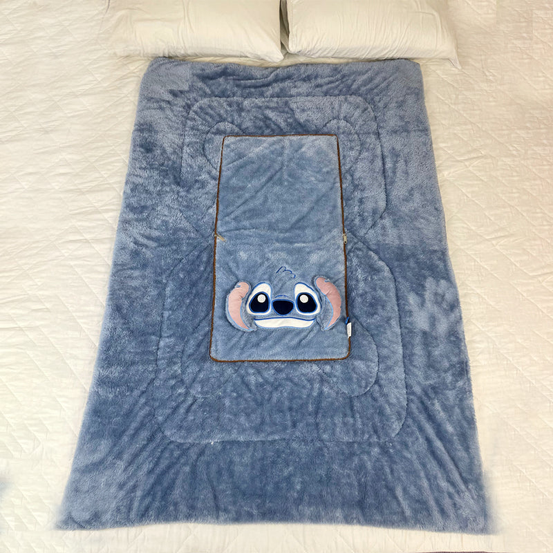 STITCH PILLOW BLANKET