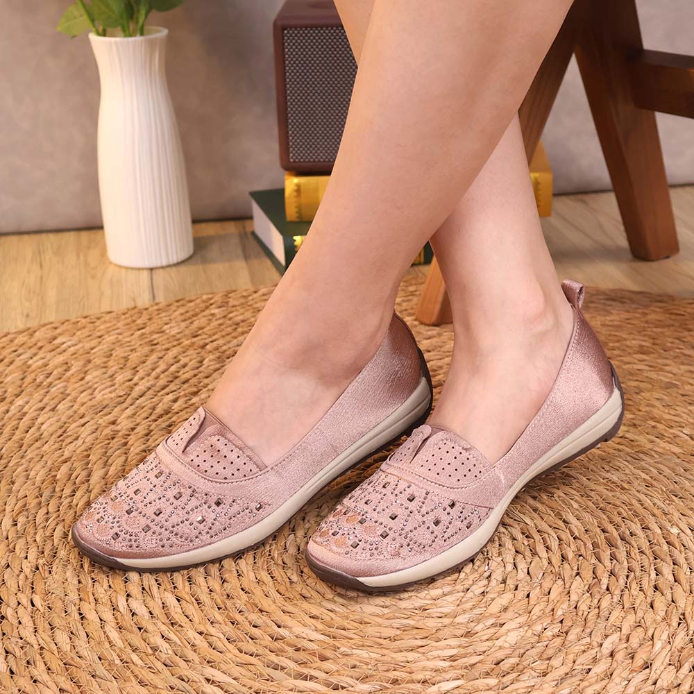 (50% OFF) Clearance - Women's Daily Comfortable Lightweight Breathable Arch Support Slip-On Sneakers