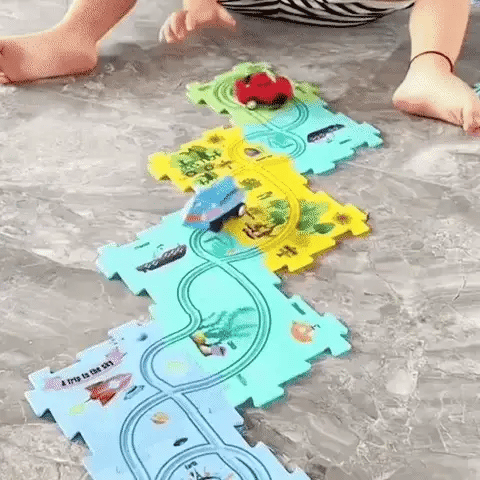 PuzzleRacer Kids Car Track Set